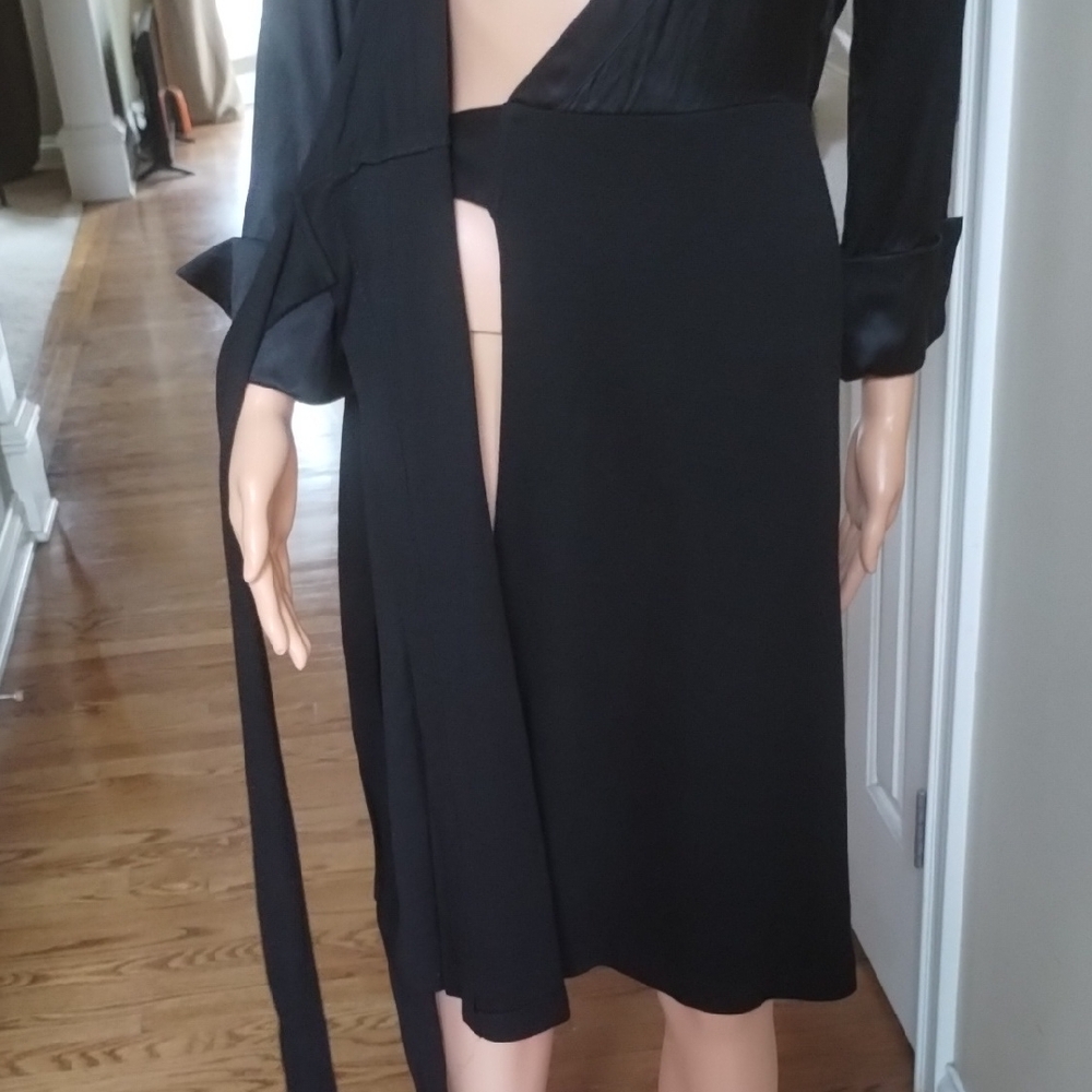 Elegant/Classic Diane Von Furstenberg Black Wrap Dress - Picture 11 of 13